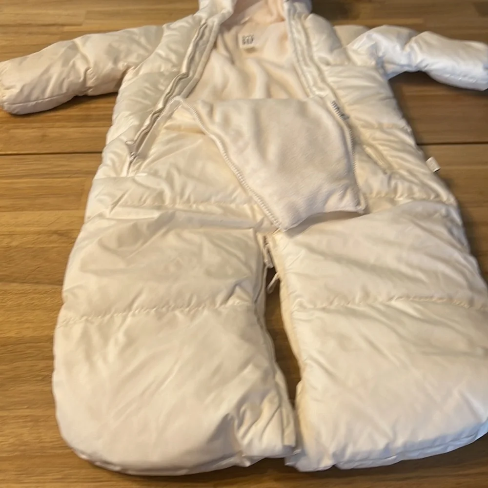 GAP snowsuit